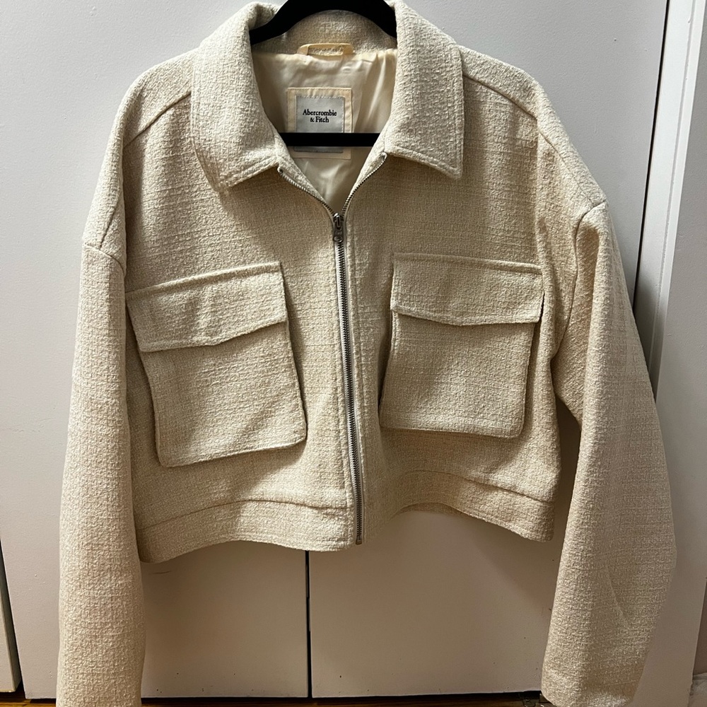Abercrombie & Fitch Cream Cropped Zip Utility Jacket